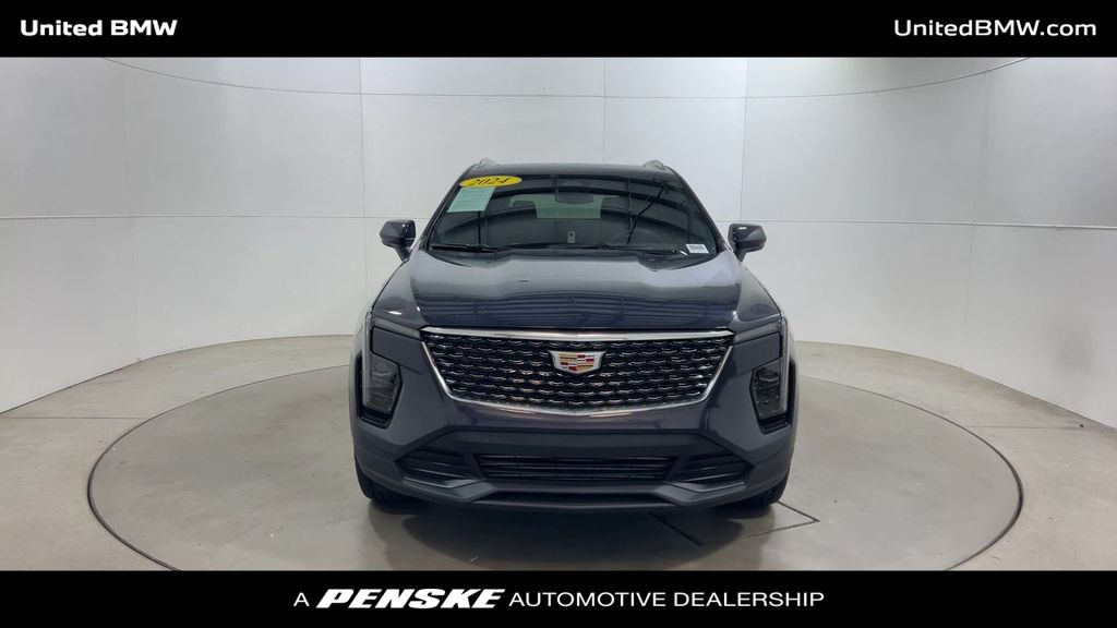 2024 Cadillac XT4 Luxury 3