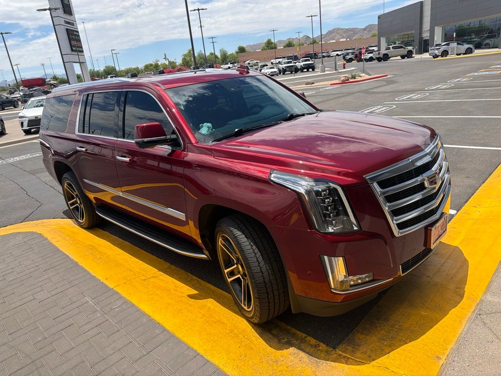 Thumbnail: 2017 Cadillac Escalade - 3