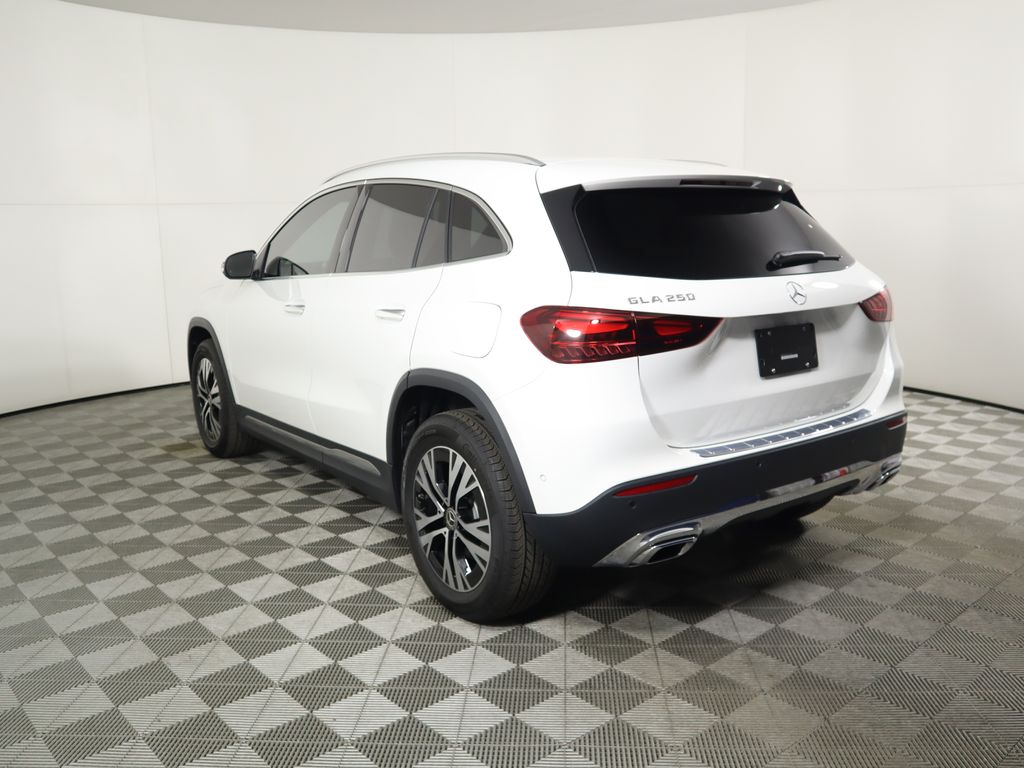 2025 Mercedes-Benz GLA 250 7