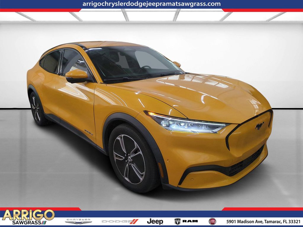 2022 Ford Mustang Mach-E Select RWD