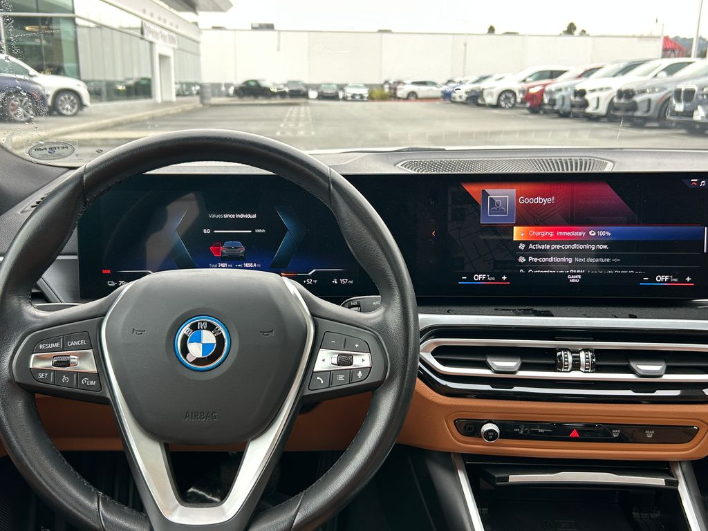 Thumbnail: 2023 BMW i4 - 17