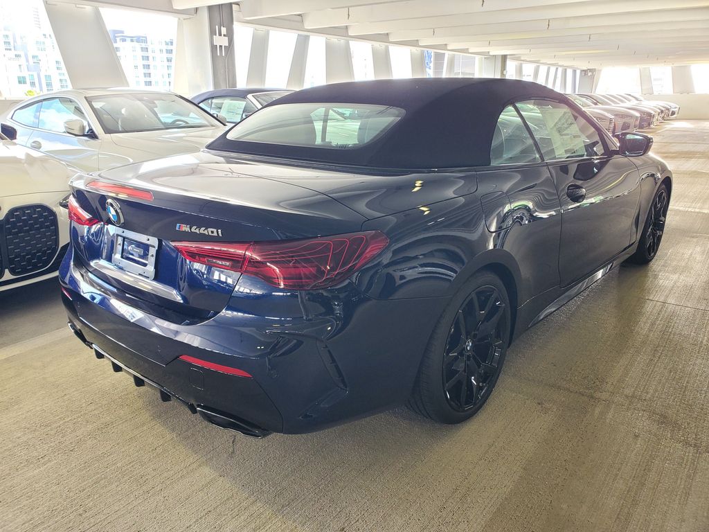 New 2027 Blue BMW M440i image 3