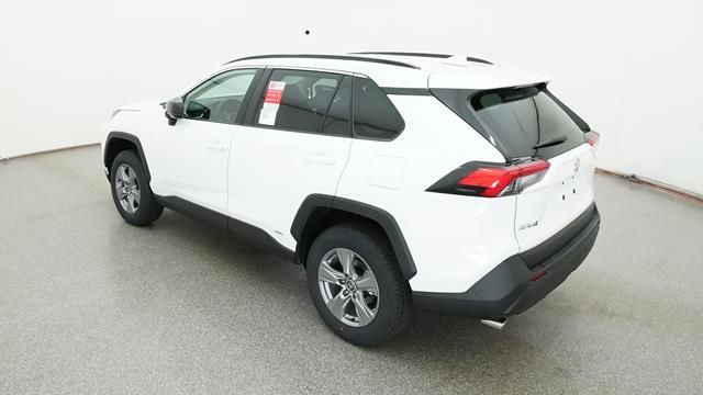 2025 Toyota RAV4 LE 2