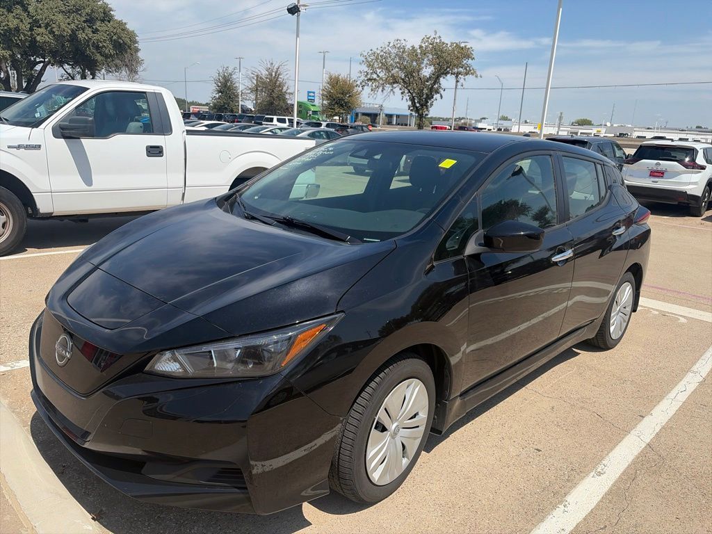 2025 Nissan LEAF S FWD