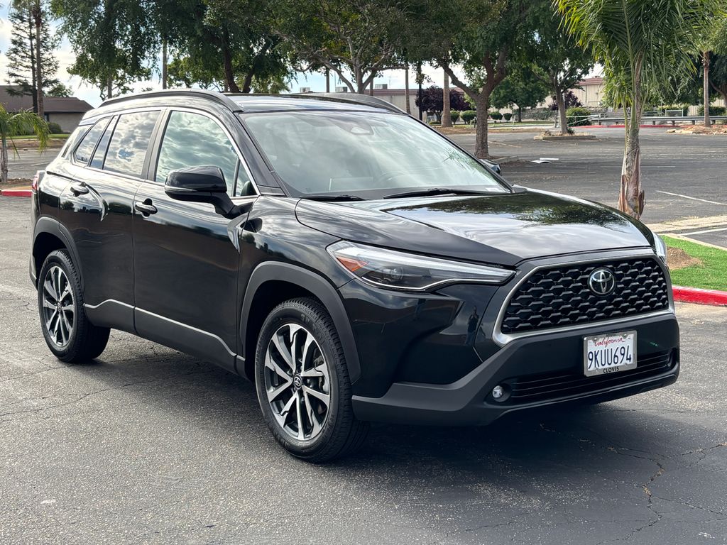 Thumbnail: 2024 Toyota Corolla Cross - 3