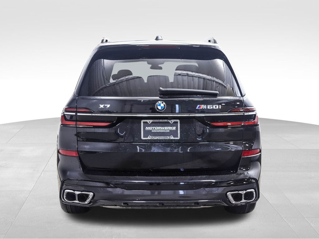 2025 BMW X7 M60i 4