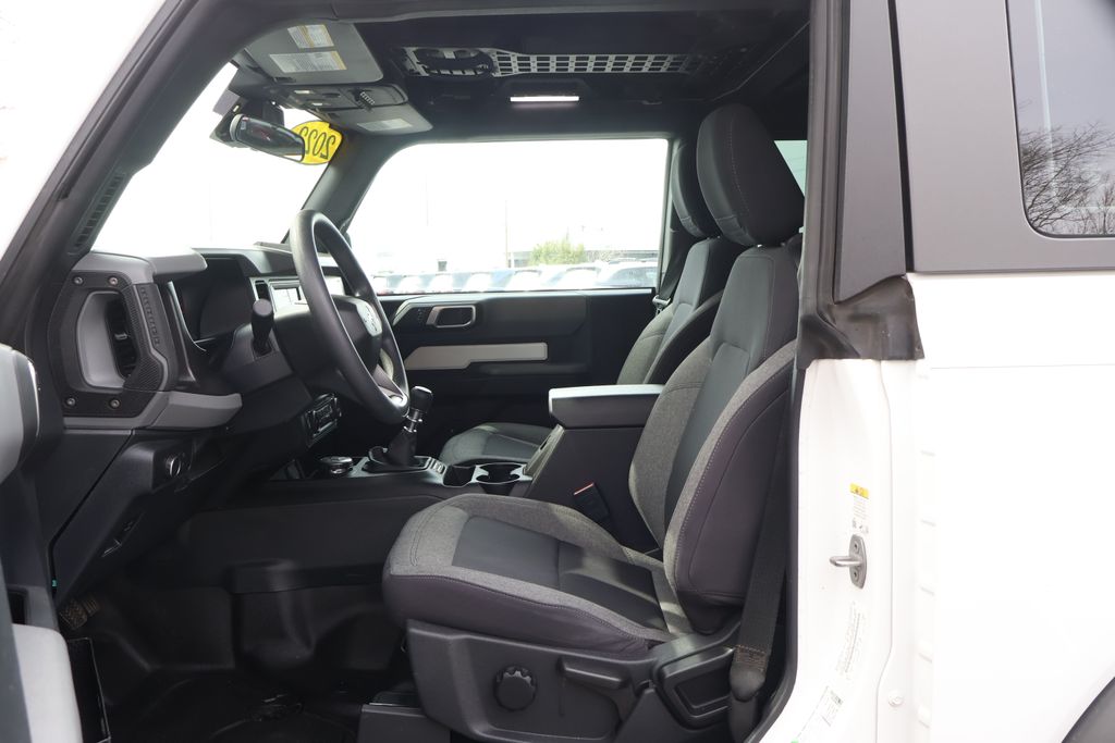 Thumbnail: 2022 Ford Bronco - 15