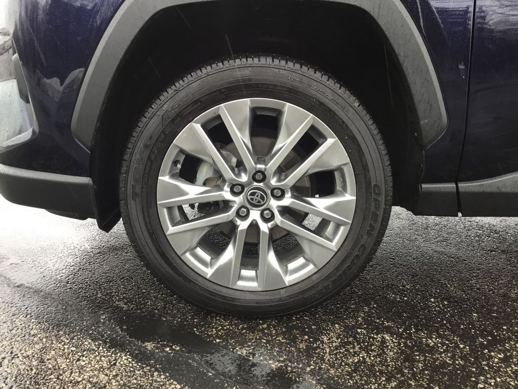 Thumbnail: 2024 Toyota RAV4 - 9