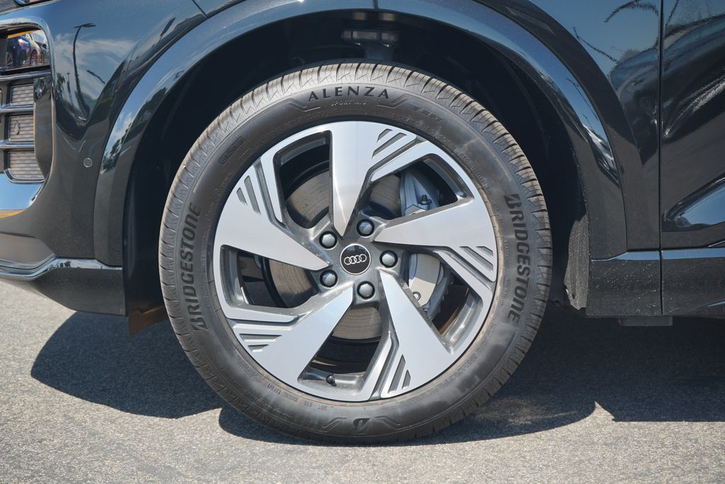 2025 Audi Q6 e-tron Premium 2