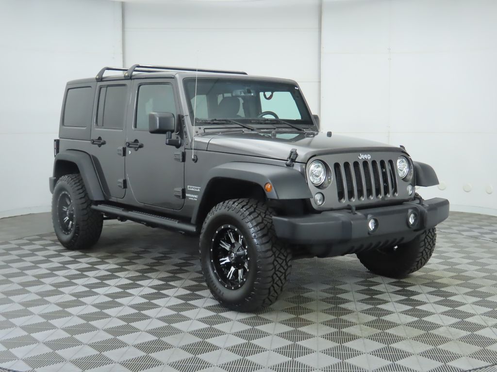 Thumbnail: 2017 Jeep Wrangler - 3