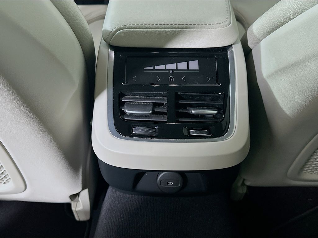 Used 2023 Blue Volvo Ultimate image 22