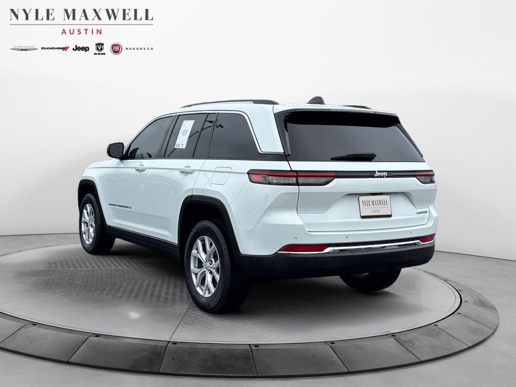 Used Car 2022 Jeep Grand Cherokee  Limited For Sale Under $30,000 In Austin, Texas