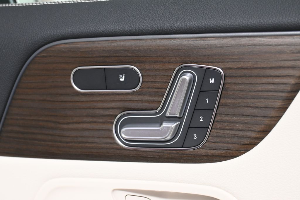 Thumbnail: 2025 Mercedes-Benz GLA - 29