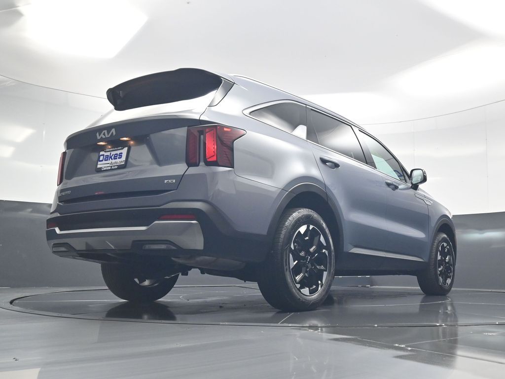 2025 Everlasting Silver Kia Sorento S AWD SUV