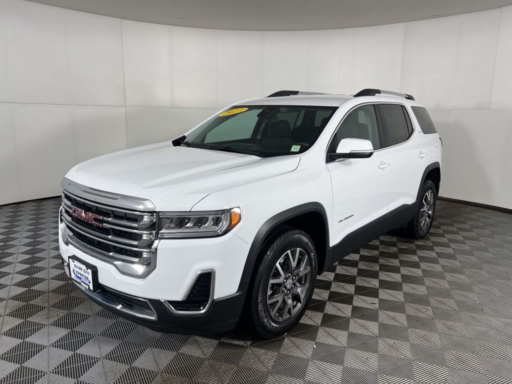 Used 2023 White GMC SLE image 5
