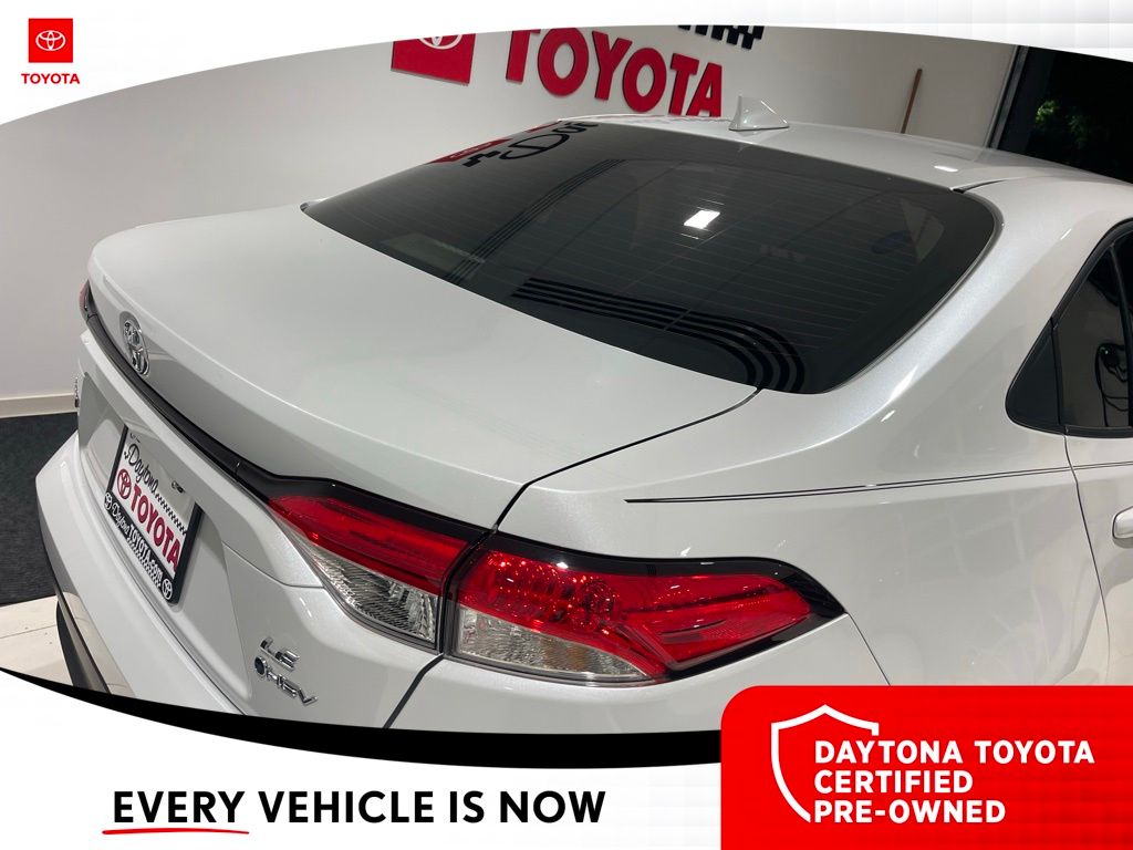 2026 Toyota Corolla LE - Photo 10