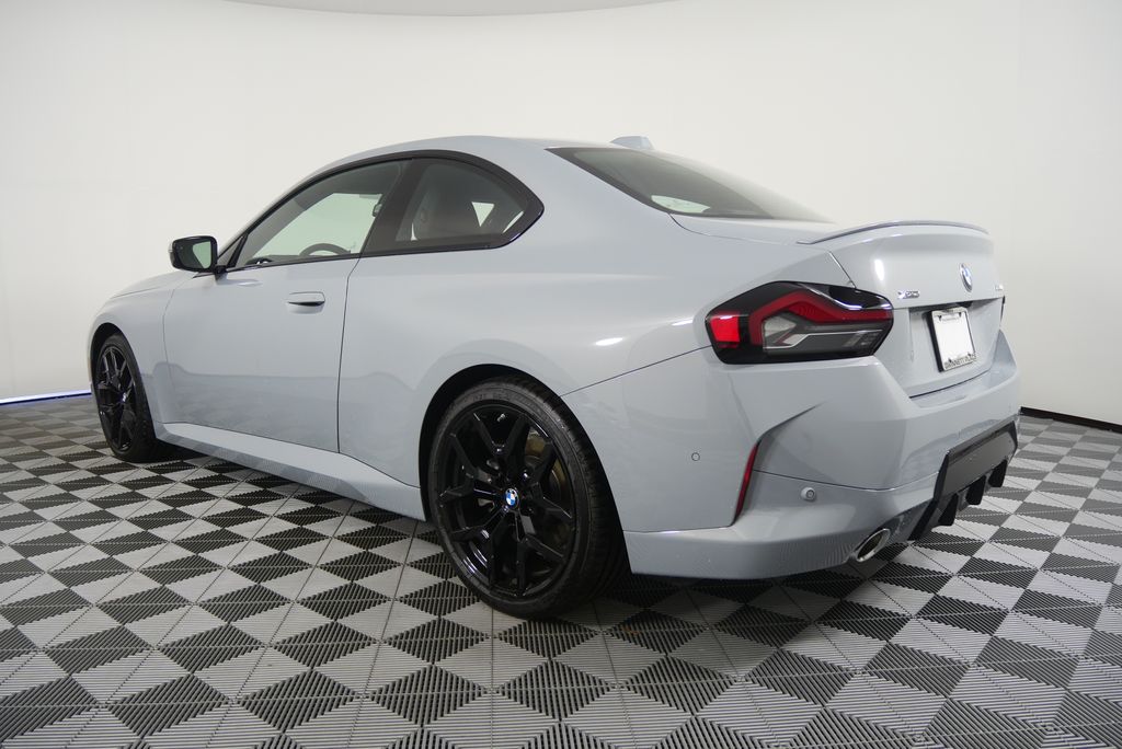 Thumbnail: 2026 BMW 2 Series - 5