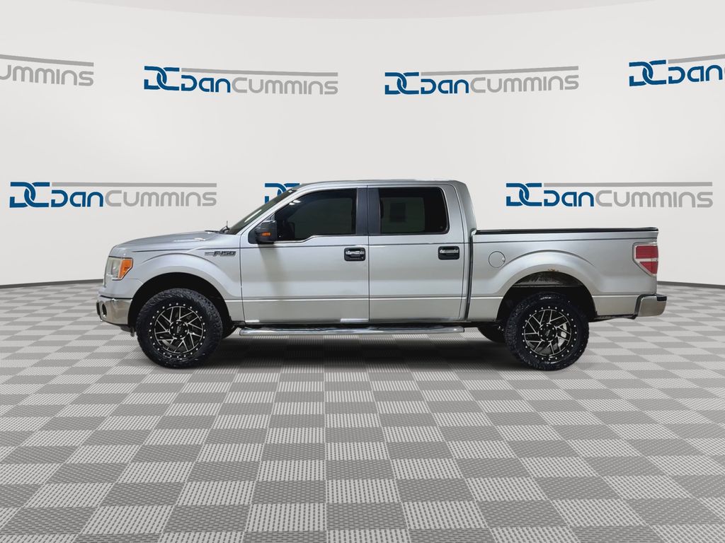 View vehicle photo 5
