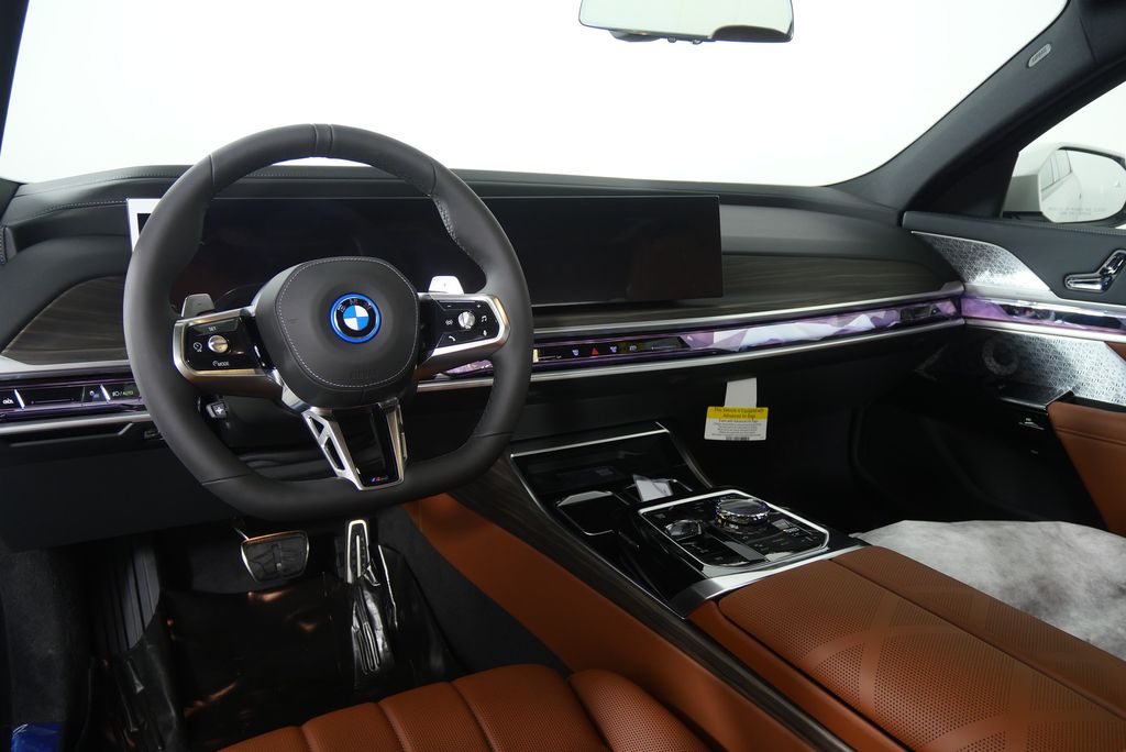 Thumbnail: 2026 BMW 7 Series - 19