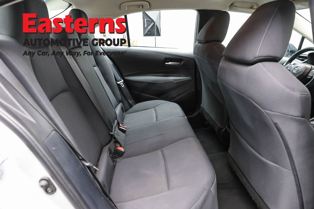 2021 Toyota Corolla LE - Photo 23