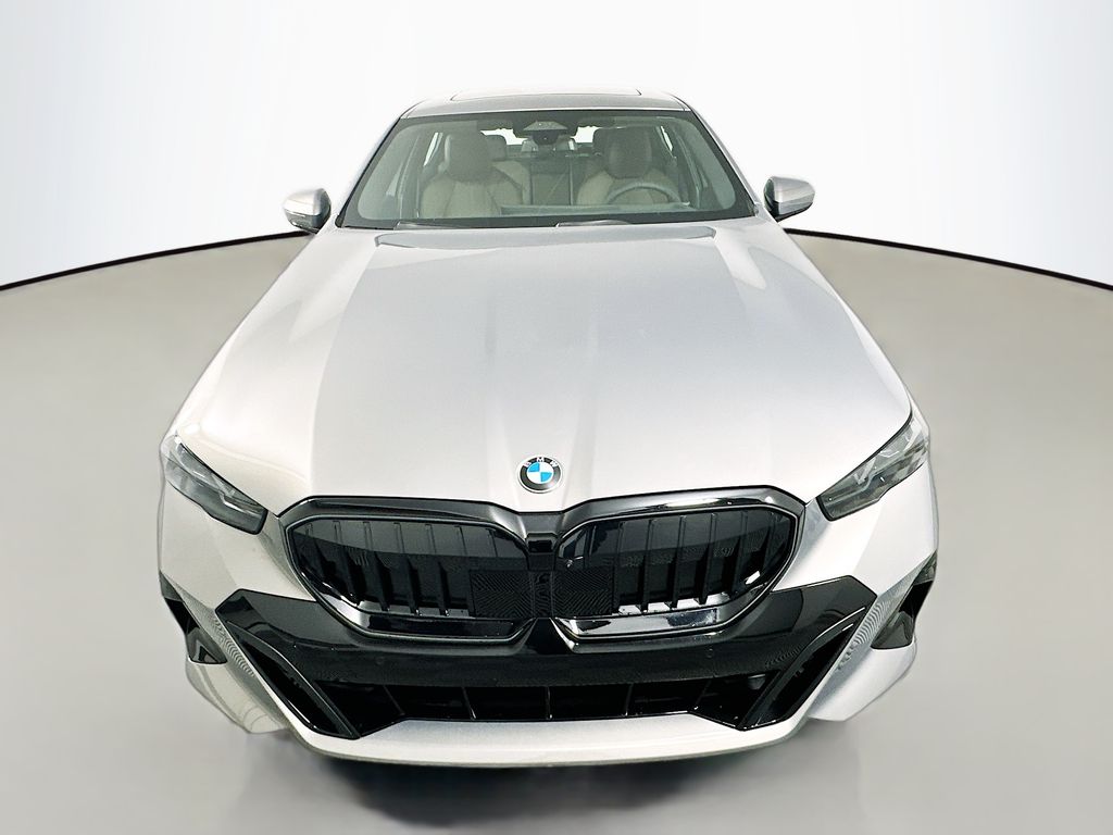 Thumbnail: 2026 BMW 5 Series - 2