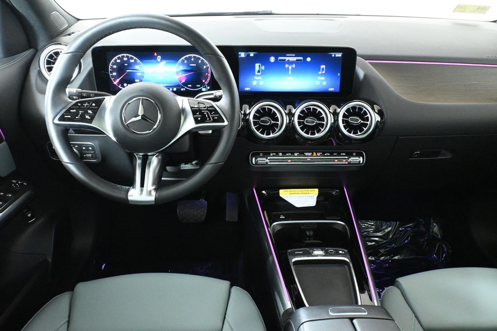 Thumbnail: 2026 Mercedes-Benz GLA - 17