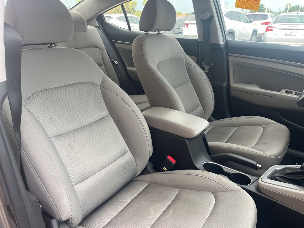 2018 Hyundai Elantra SEL 21