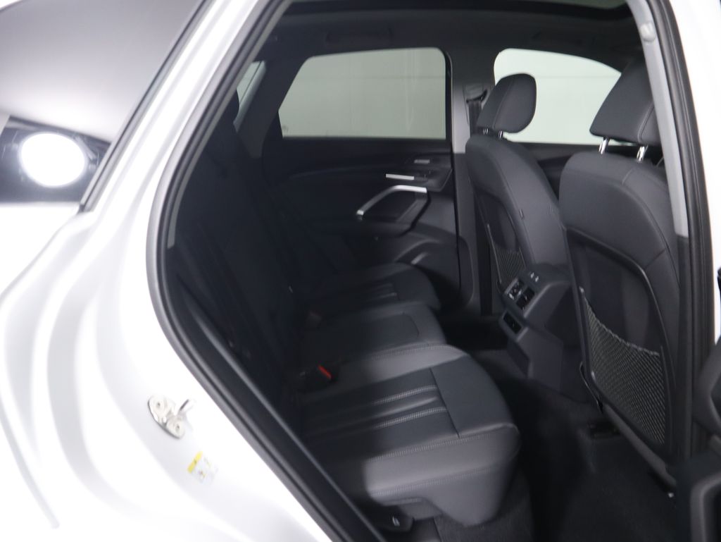 Thumbnail: 2025 Audi Q5 - 24