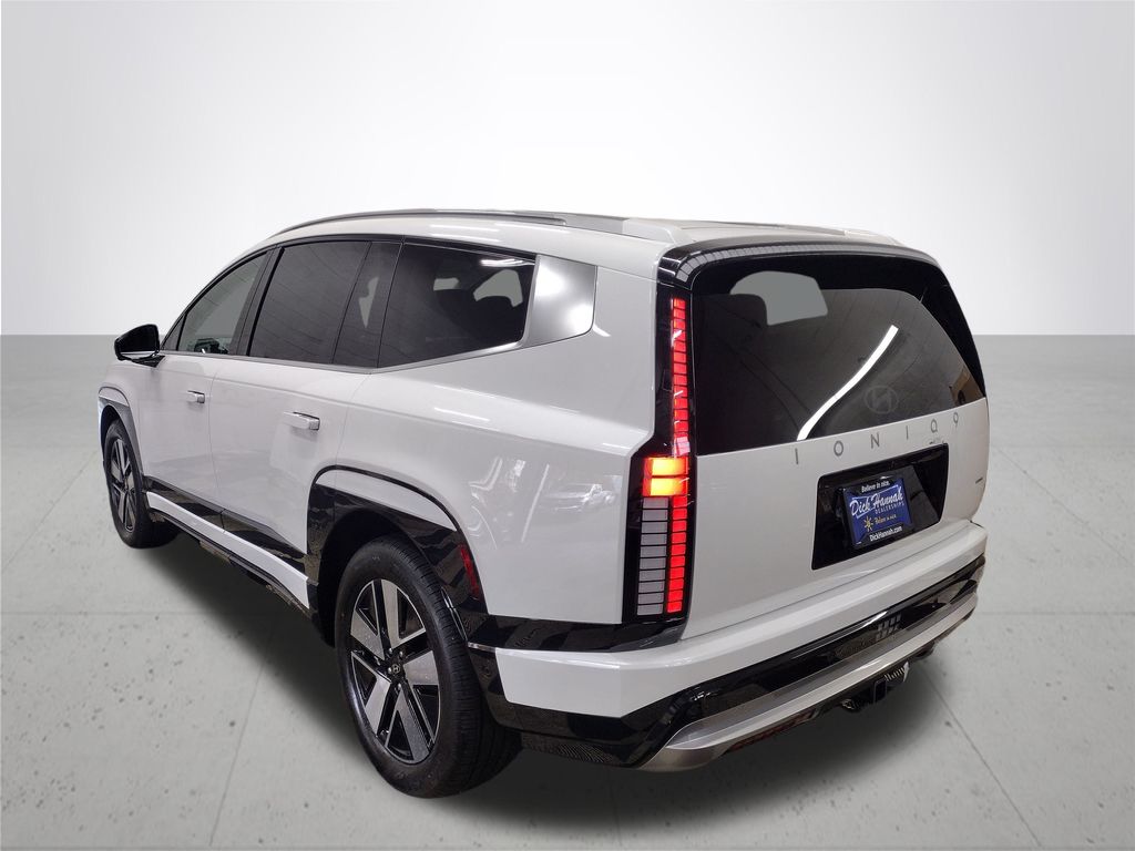 2026 Hyundai IONIQ 9 SEL