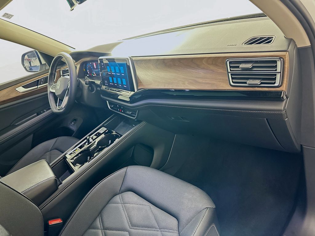 Thumbnail: 2024 Volkswagen Atlas - 30