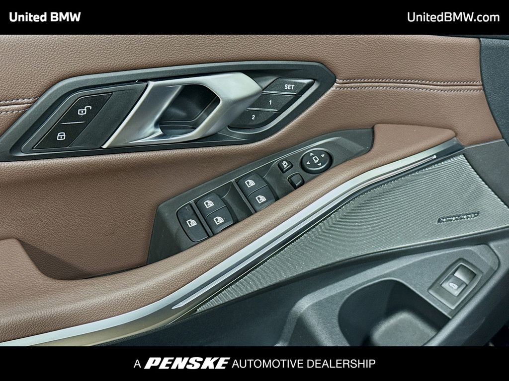 Thumbnail: 2026 BMW 3 Series - 3