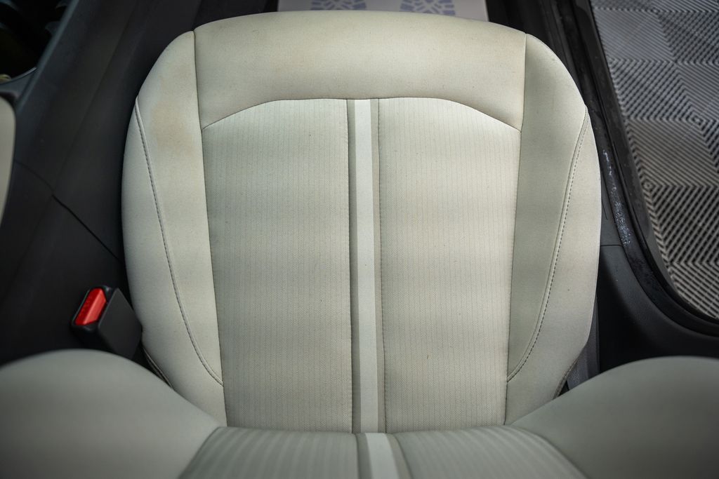 HyundaiSonata Hybrid30