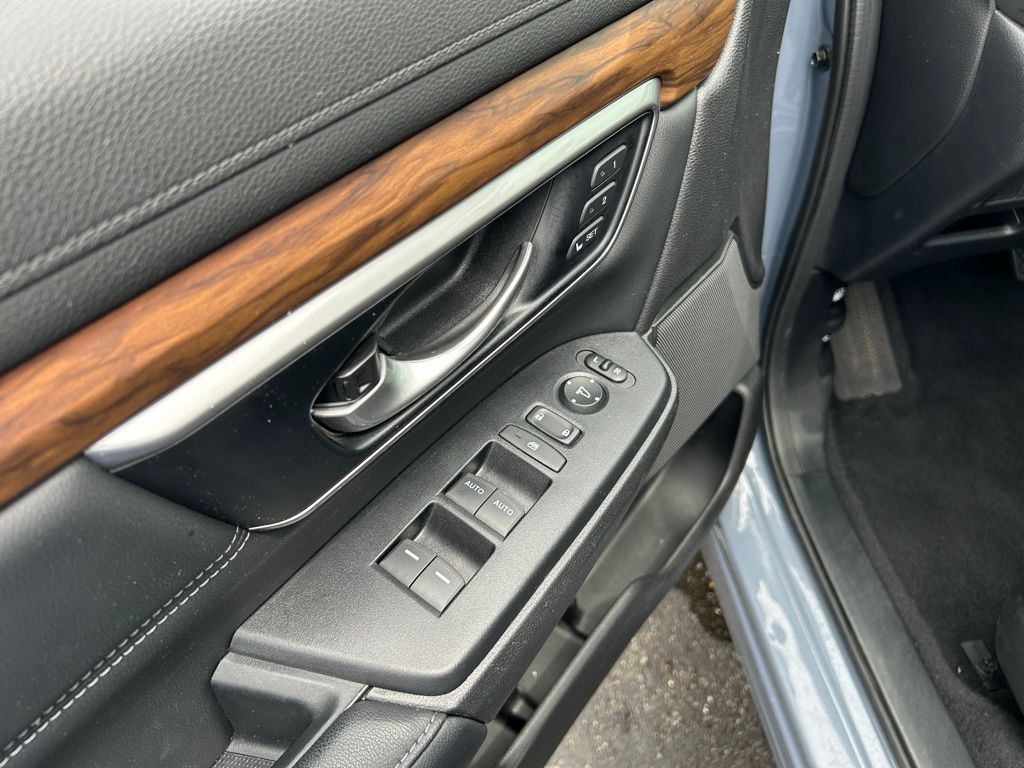 2022 Honda CR-V EX-L 28