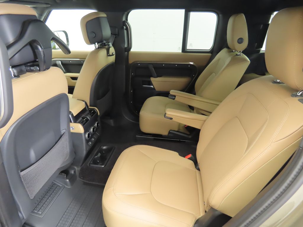 Thumbnail: 2025 Land Rover Defender - 21