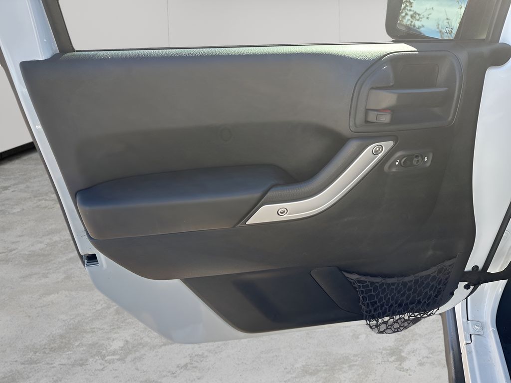 Used Car 2015 Jeep Wrangler  Unlimited Rubicon For Sale Under $25,000 In Austin, Texas