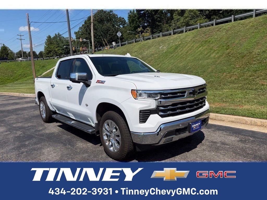 2023 Chevrolet Silverado 1500 LTZ Crew Cab 4WD