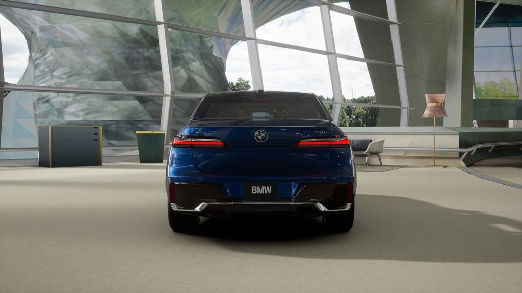 Thumbnail: 2026 BMW 7 Series - 32