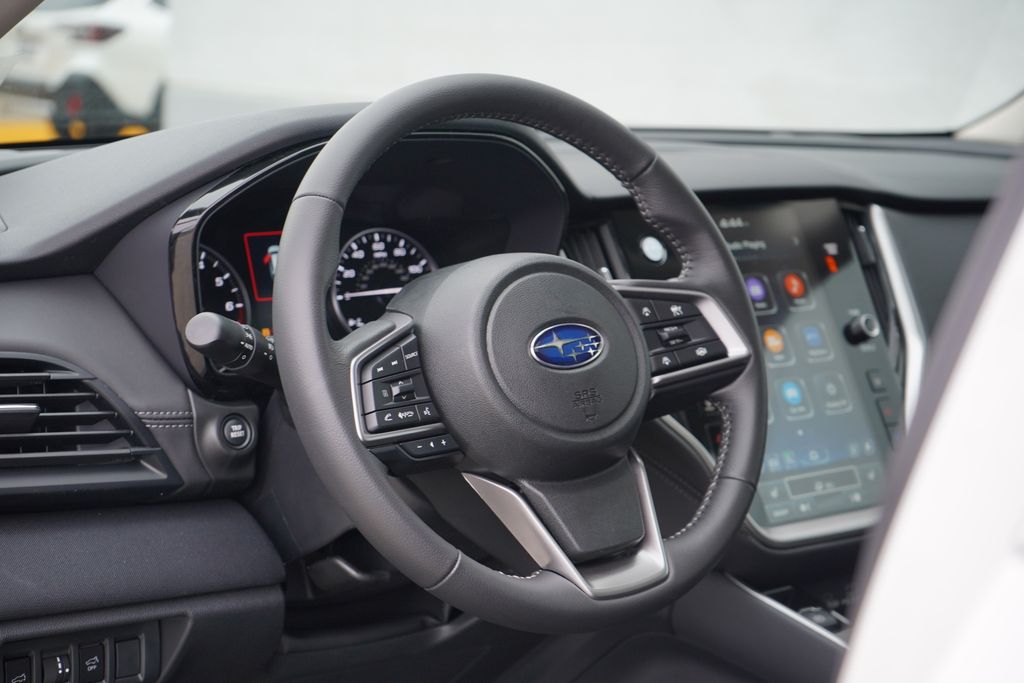 2025 Subaru Outback Premium 8