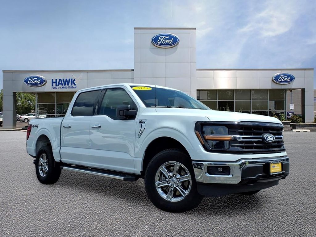 Oxford White 2025 Ford F-150 XLT SuperCrew 4WD Pickup Truck Four-Wheel Drive Automatic
