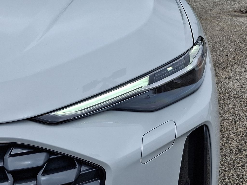 Thumbnail: 2025 Audi Q5 - 9