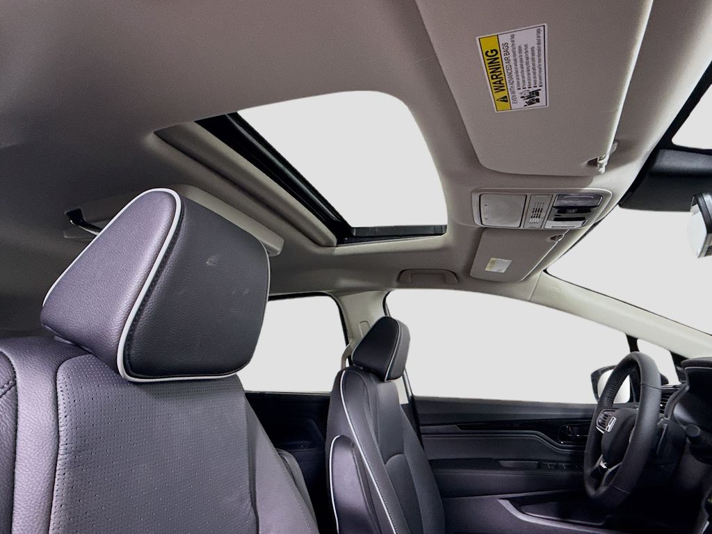 Thumbnail: 2026 Honda Odyssey - 19