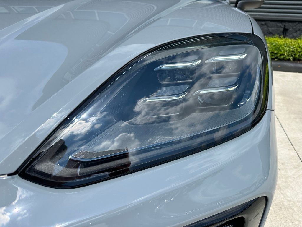 Thumbnail: 2026 Porsche Cayenne - 13