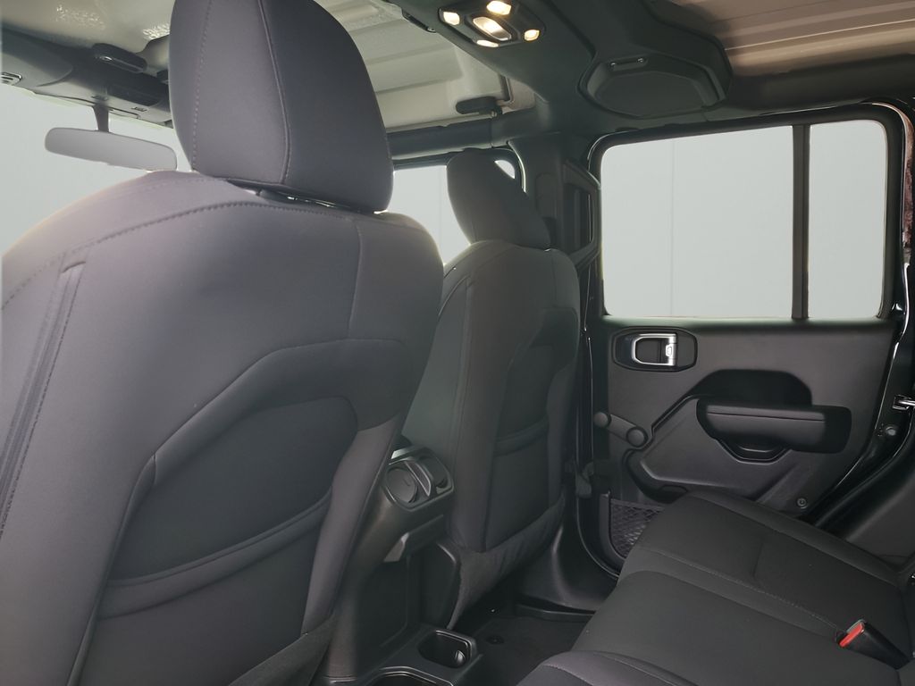 Used Car 2022 Jeep Gladiator  Sport For Sale Under $35,000 In Austin, Texas