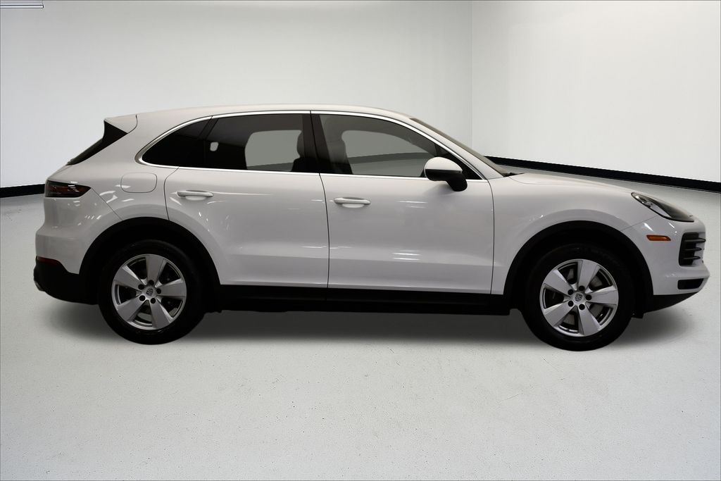 Thumbnail: 2023 Porsche Cayenne - 8