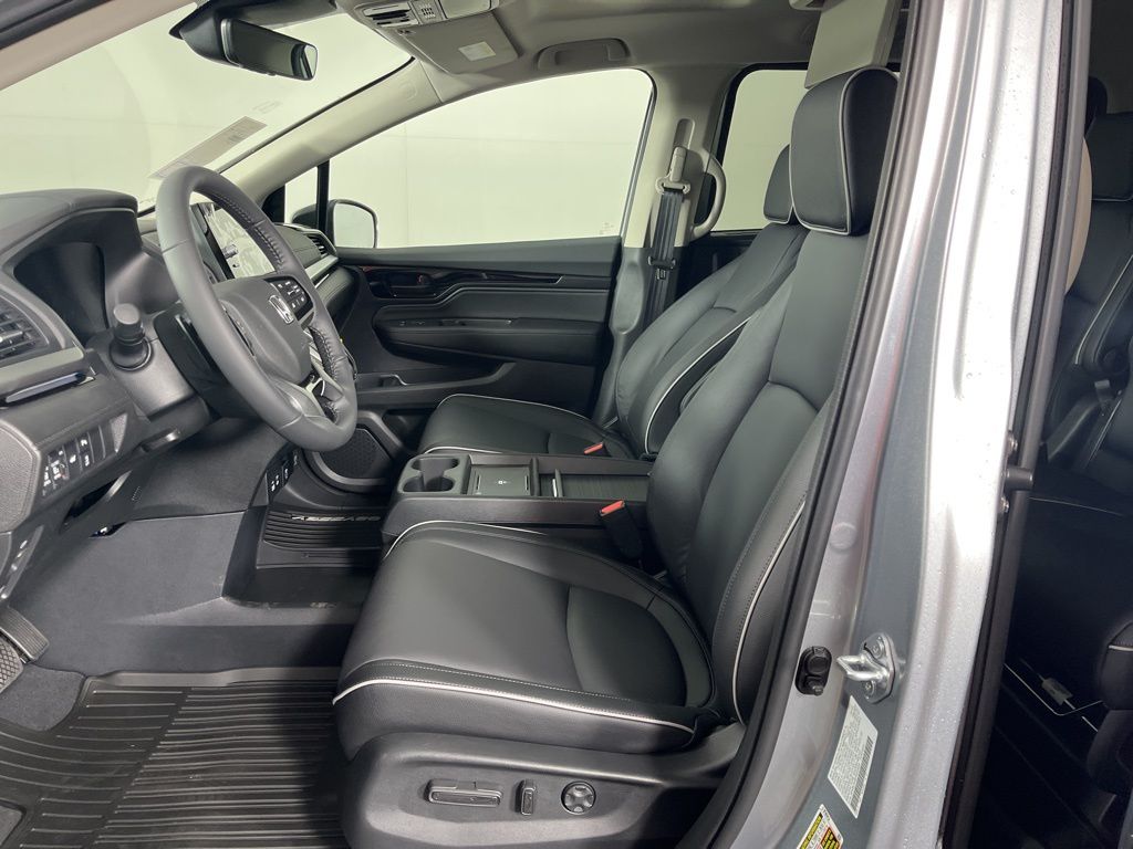 Thumbnail: 2026 Honda Odyssey - 25