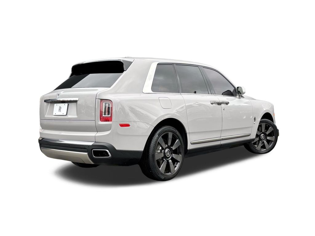 Used 2024 Rolls-Royce Cullinan Base with VIN SLATV4C03RU222692 for sale in Dublin, OH