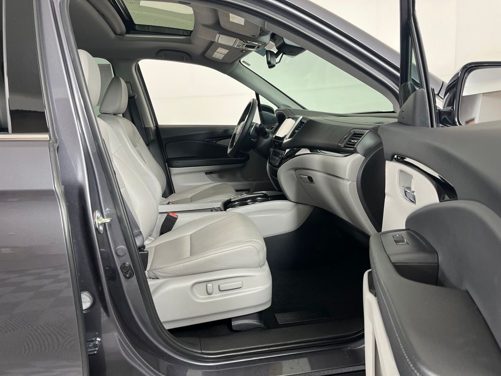 Thumbnail: 2020 Honda Ridgeline - 8