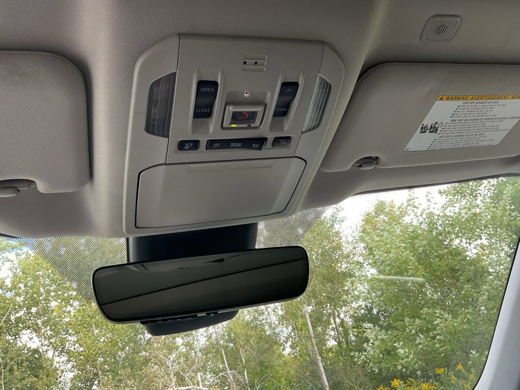 Used 2023 Toyota Highlander Hybrid SUV