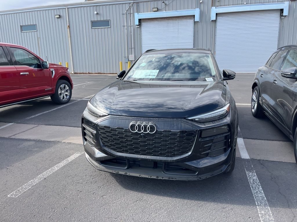 Thumbnail: 2025 Audi Q6 e-tron - 2
