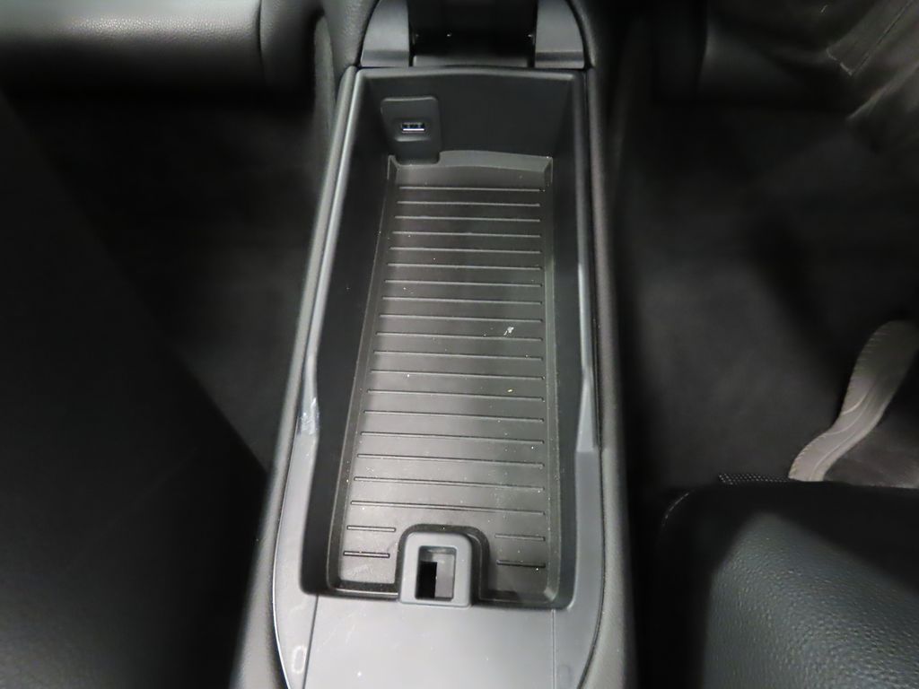 Thumbnail: 2017 Porsche 911 - 31